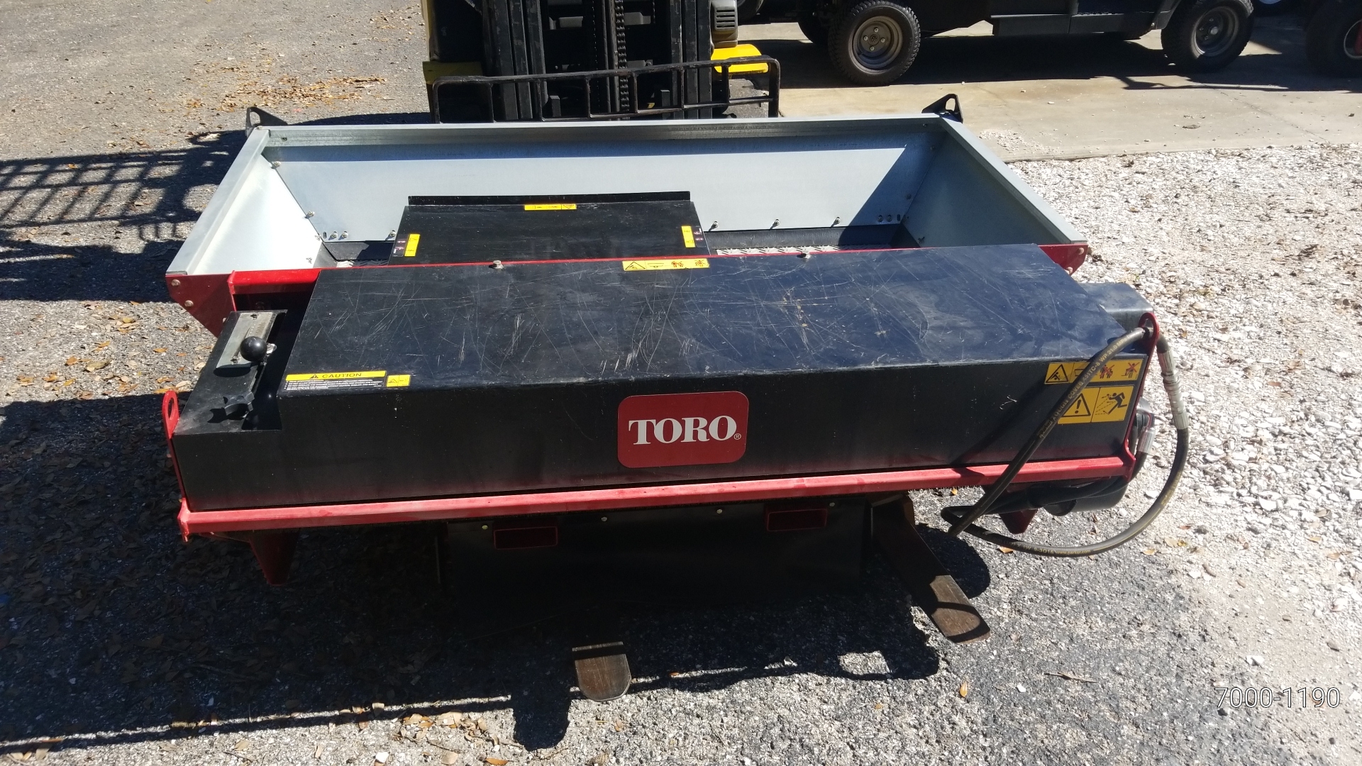 Used Toro Topdresser 1800 70001190