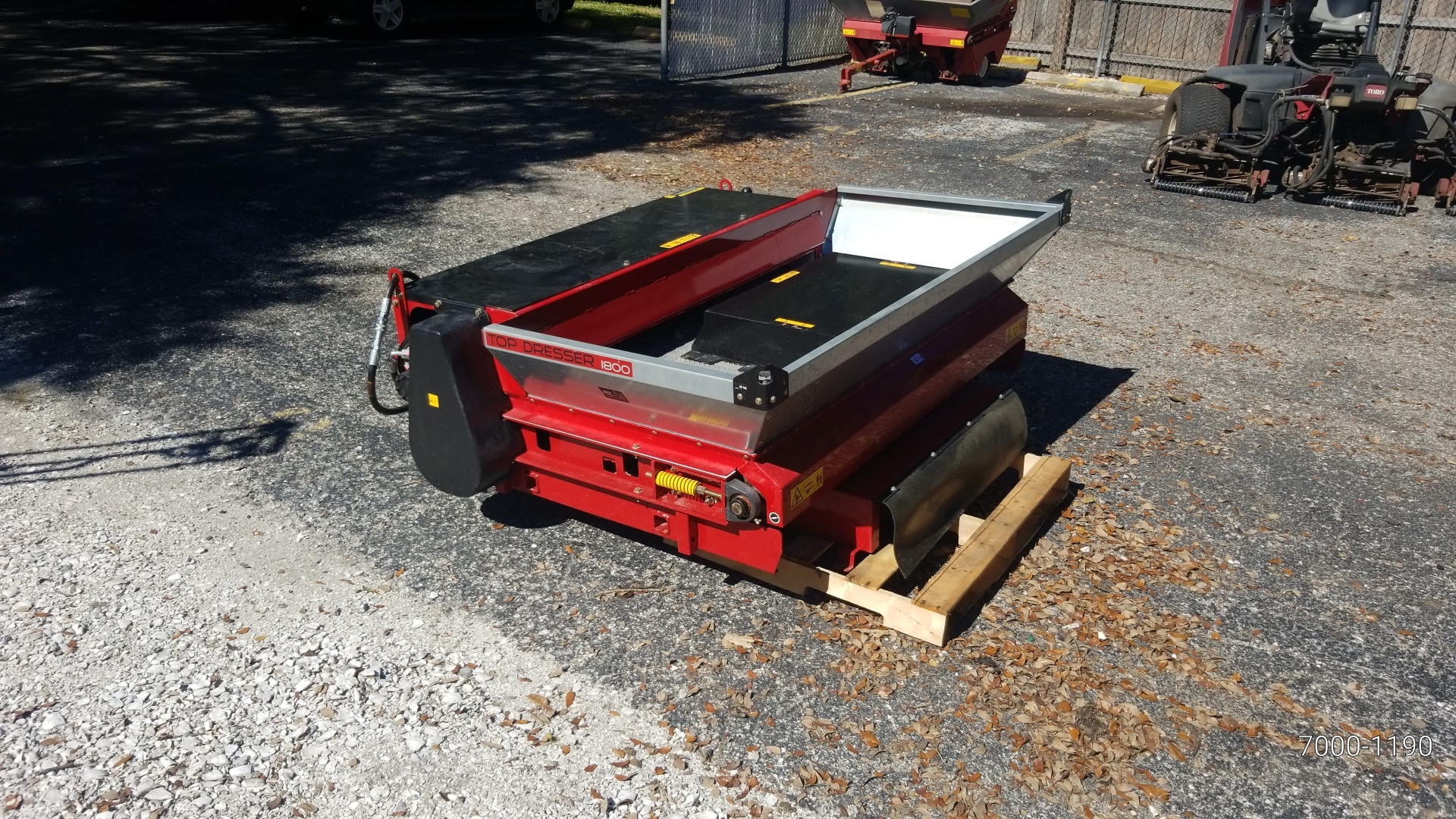 Used Toro Topdresser 1800 70001190