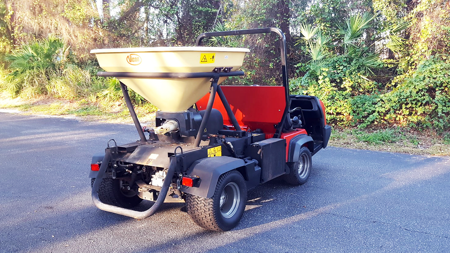 Used Toro Workman HDX w/Vicon 60002687